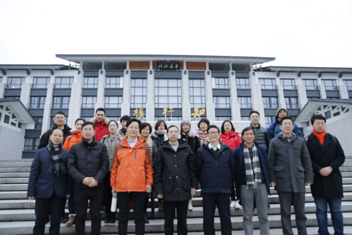 “佛教文化与宁波全域创新研讨会”在我院召开