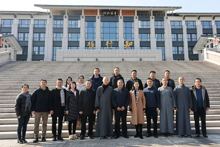 深圳市委统战部副部长刘俊琳一行考察我院